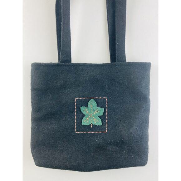 RARE LINEA PELLE BLACK FELT SHOULDER HAND BAG BEAR MOUNTAIN LEAF EMBROIDERED - Picture 5 of 11